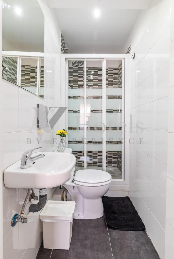 Ayz Sierra De Meira - Auto Check-In Property (Adults Only) Madrid Esterno foto