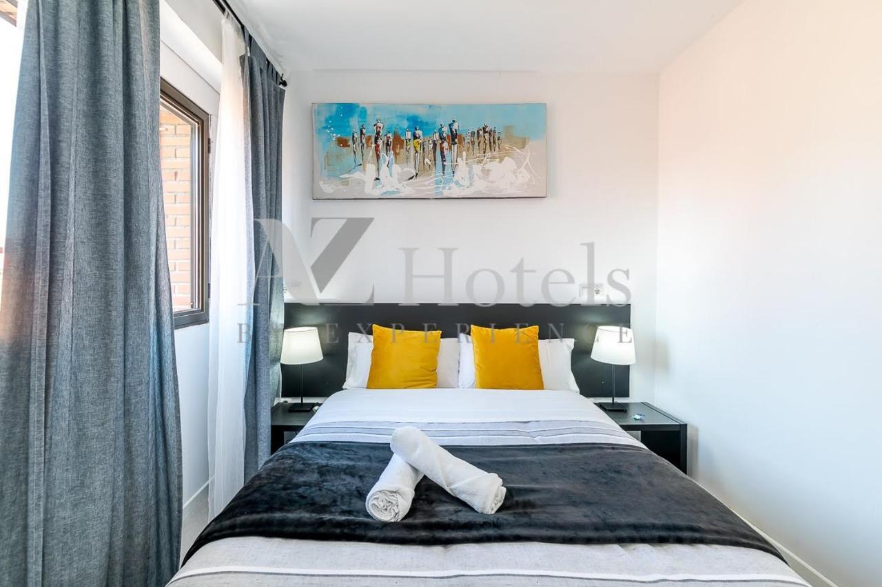 Ayz Sierra De Meira - Auto Check-In Property (Adults Only) Madrid Esterno foto